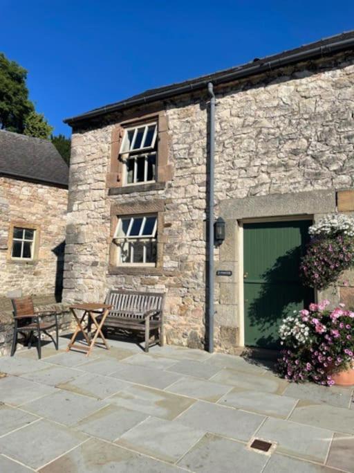 Church Farm Holiday Cottages - Pinster Cottage Ашбърн Екстериор снимка